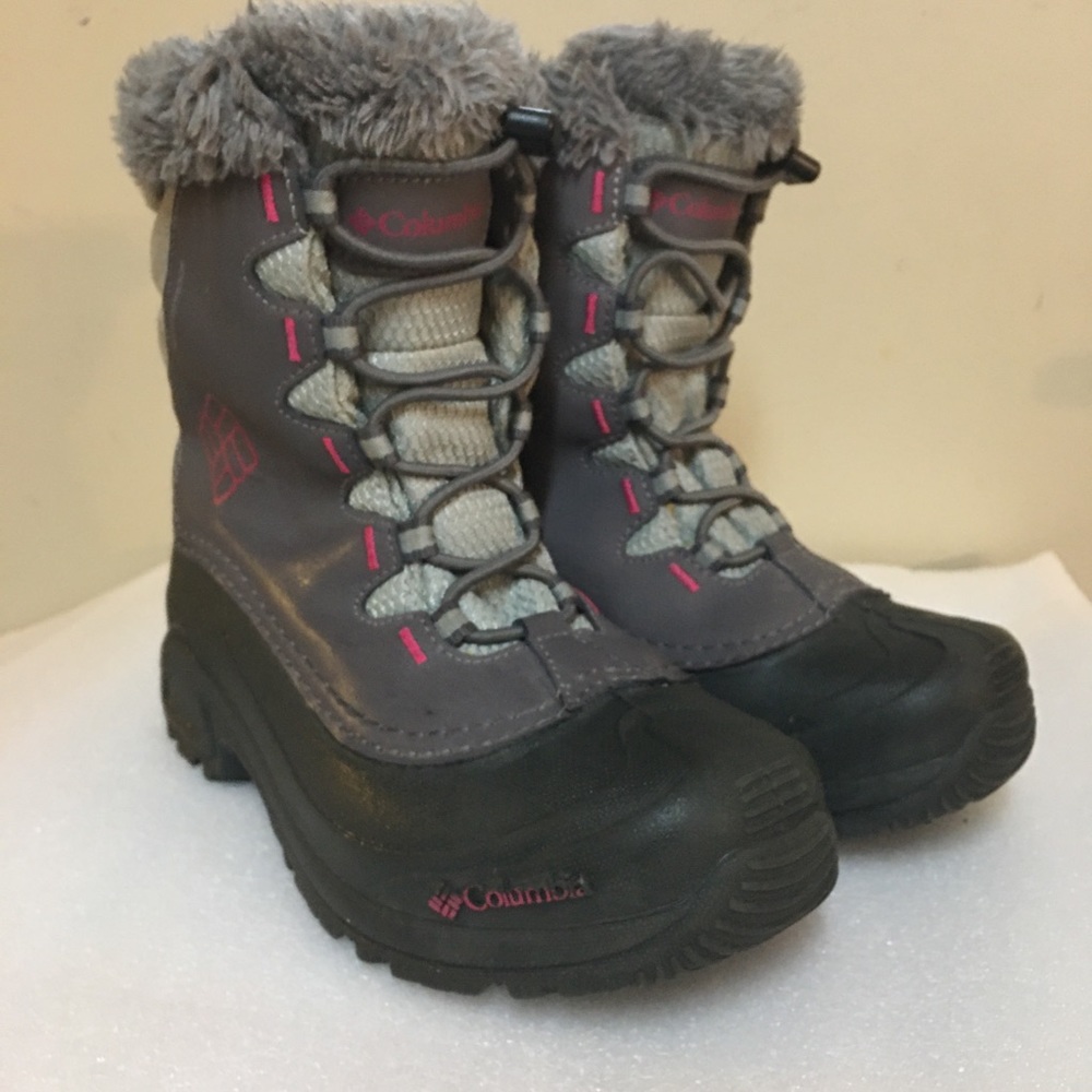 Girls winter boots size 4